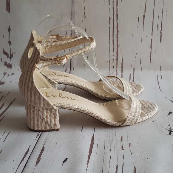 Lulus 8.5 ankle strap block heel open toe - Picture 3 of 7